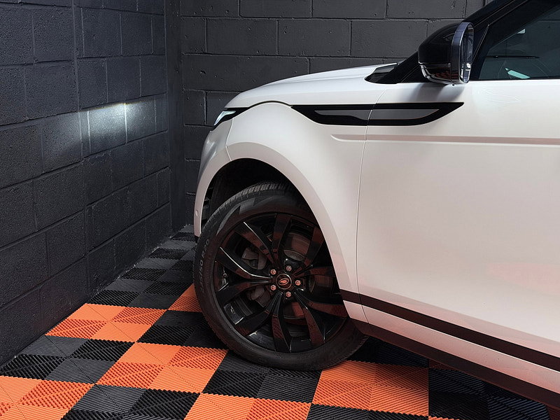 Land Rover Range Rover Evoque 1.5 P300e 12.2kWh HSE SUV 5dr Petrol Plug-in Hybrid Auto 4WD Euro 6 (s/s) (309 ps)