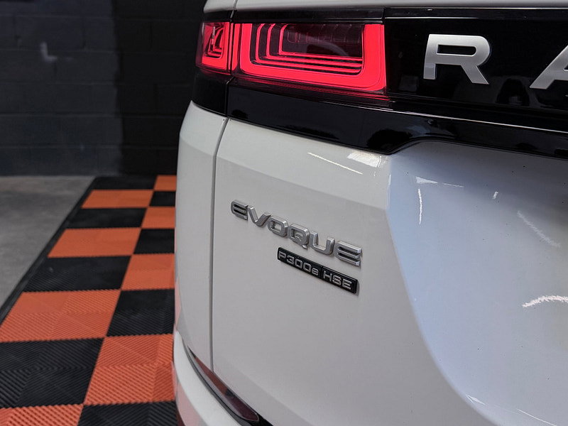 Land Rover Range Rover Evoque 1.5 P300e 12.2kWh HSE SUV 5dr Petrol Plug-in Hybrid Auto 4WD Euro 6 (s/s) (309 ps)