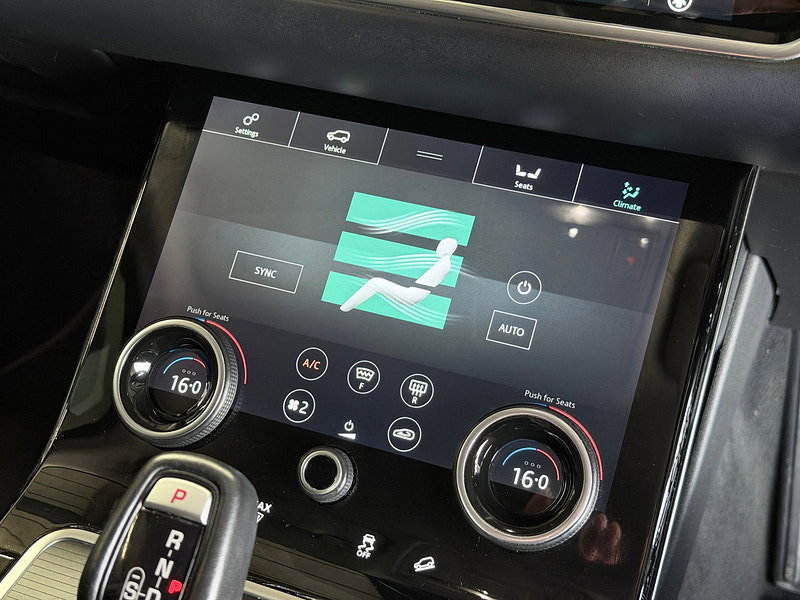 Land Rover Range Rover Evoque 1.5 P300e 12.2kWh HSE SUV 5dr Petrol Plug-in Hybrid Auto 4WD Euro 6 (s/s) (309 ps)