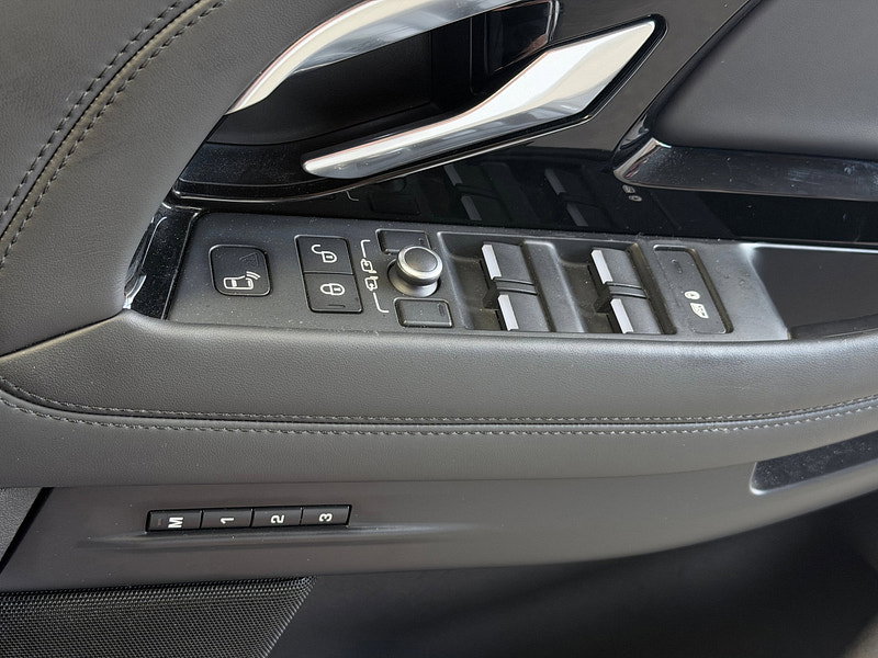 Land Rover Range Rover Evoque 1.5 P300e 12.2kWh HSE SUV 5dr Petrol Plug-in Hybrid Auto 4WD Euro 6 (s/s) (309 ps)