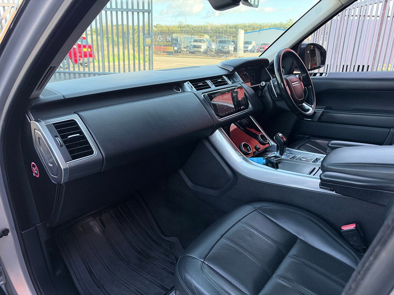 Land Rover Range Rover Sport 3.0 SD V6 HSE Dynamic SUV 5dr Diesel Auto 4WD Euro 6 (s/s) (306 ps)