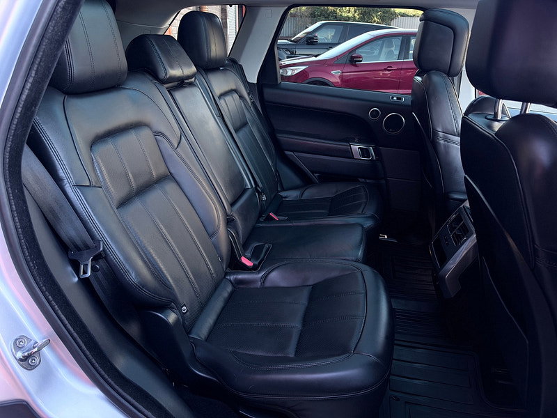 Land Rover Range Rover Sport 3.0 SD V6 HSE Dynamic SUV 5dr Diesel Auto 4WD Euro 6 (s/s) (306 ps)