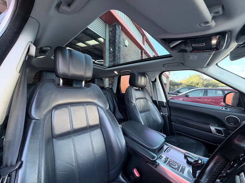 Land Rover Range Rover Sport 3.0 SD V6 HSE Dynamic SUV 5dr Diesel Auto 4WD Euro 6 (s/s) (306 ps)
