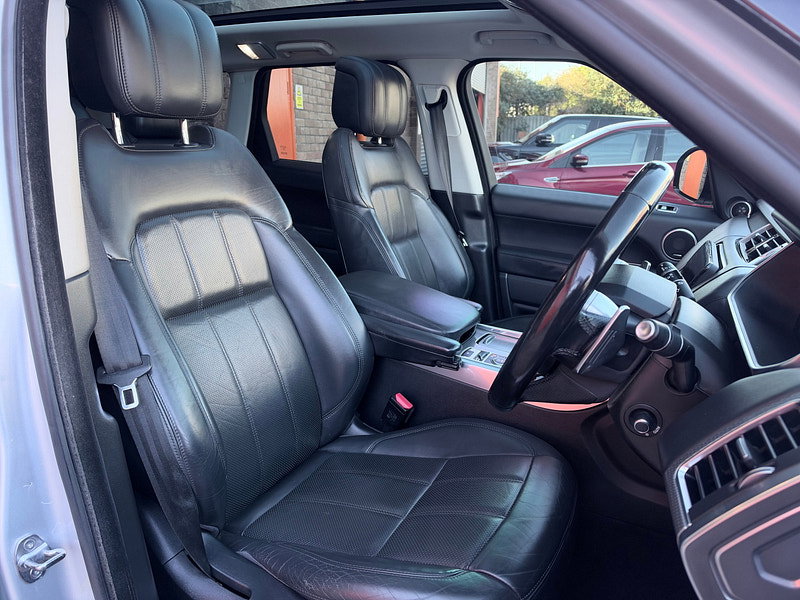 Land Rover Range Rover Sport 3.0 SD V6 HSE Dynamic SUV 5dr Diesel Auto 4WD Euro 6 (s/s) (306 ps)