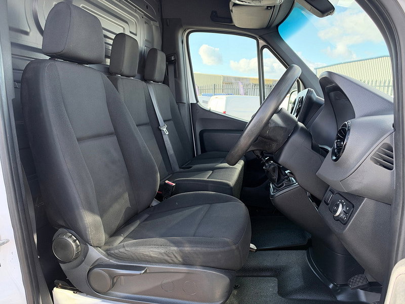 Mercedes-Benz Sprinter 2.1 316 CDI Panel Van 5dr Diesel Manual RWD L2 H2 Euro 6 (163 ps)