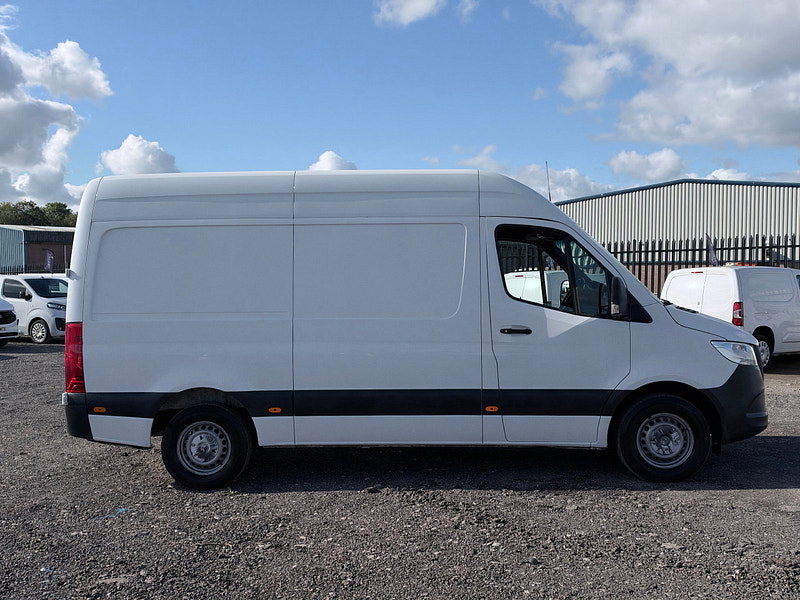 Mercedes-Benz Sprinter 2.1 316 CDI Panel Van 5dr Diesel Manual RWD L2 H2 Euro 6 (163 ps)