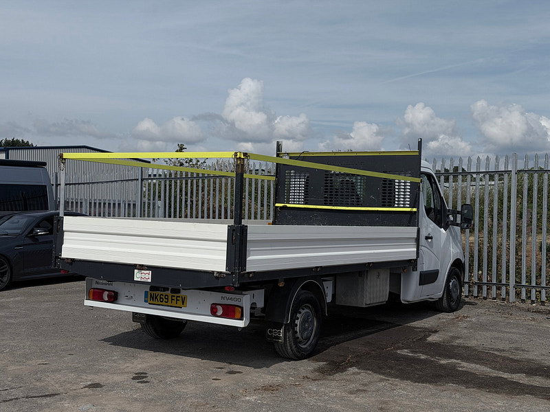 Nissan NV400 2.3 dCi 35 SE Dropside 2dr Diesel Manual FWD L3 Euro 6 (130 ps)
