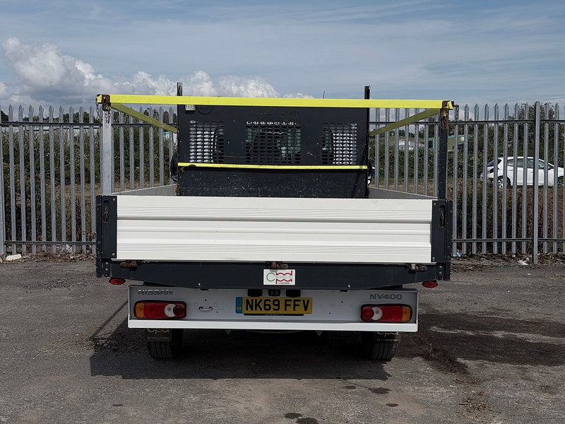 Nissan NV400 2.3 dCi 35 SE Dropside 2dr Diesel Manual FWD L3 Euro 6 (130 ps)