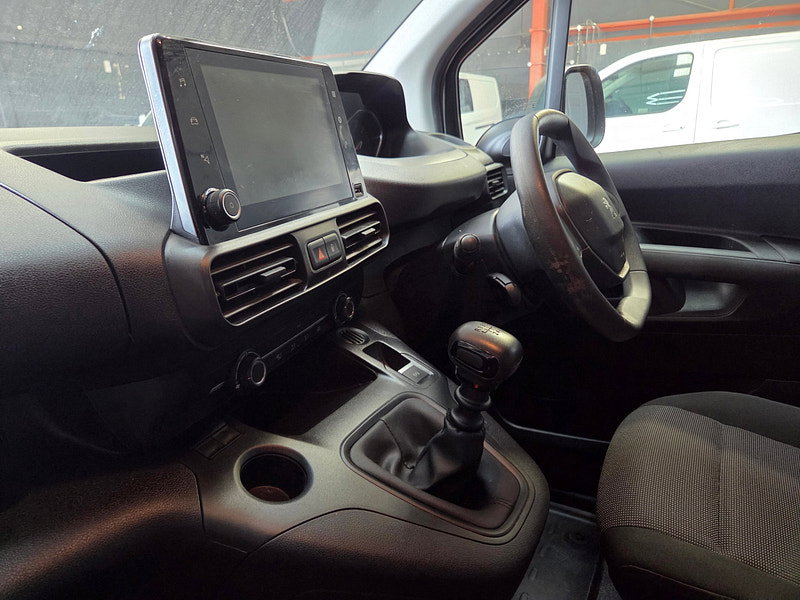 Peugeot Partner 1.5 BlueHDi 1000 Professional Premium + Standard Panel Van 5dr Diesel Manual SWB Euro 6 (s/s) (100 bhp)