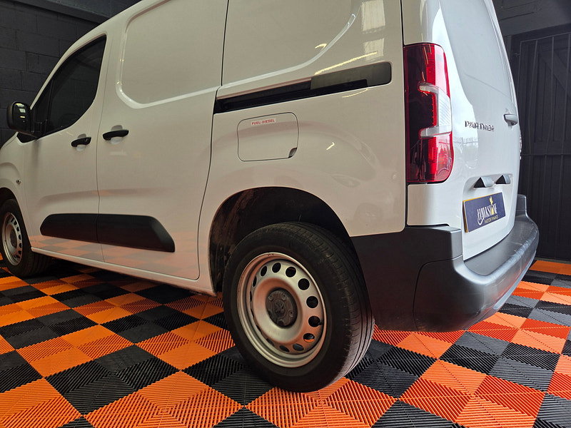 Peugeot Partner 1.5 BlueHDi 1000 Professional Premium + Standard Panel Van 5dr Diesel Manual SWB Euro 6 (s/s) (100 bhp)