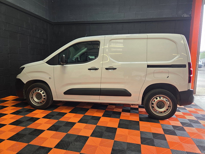 Peugeot Partner 1.5 BlueHDi 1000 Professional Premium + Standard Panel Van 5dr Diesel Manual SWB Euro 6 (s/s) (100 bhp)