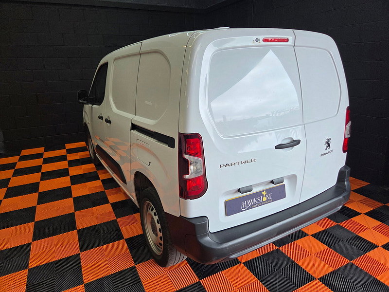 Peugeot Partner 1.5 BlueHDi 1000 Professional Premium + Standard Panel Van 5dr Diesel Manual SWB Euro 6 (s/s) (100 bhp)