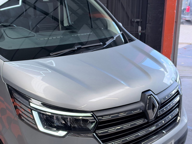 Renault Trafic 2.0 dCi Blue LL30 Sport Crew Van Double Cab 6dr Diesel Manual L2 H1 Euro 6 (s/s) (150 ps)