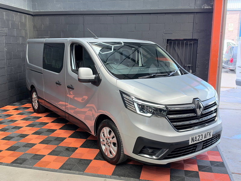 Renault Trafic 2.0 dCi Blue LL30 Sport Crew Van Double Cab 6dr Diesel Manual L2 H1 Euro 6 (s/s) (150 ps)