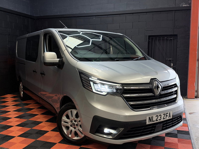 Renault Trafic 2.0 dCi Blue LL30 Sport Crew Van Double Cab 6dr Diesel Manual L2 H1 Euro 6 (s/s) (150 ps)