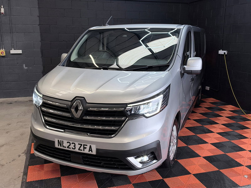 Renault Trafic 2.0 dCi Blue LL30 Sport Crew Van Double Cab 6dr Diesel Manual L2 H1 Euro 6 (s/s) (150 ps)