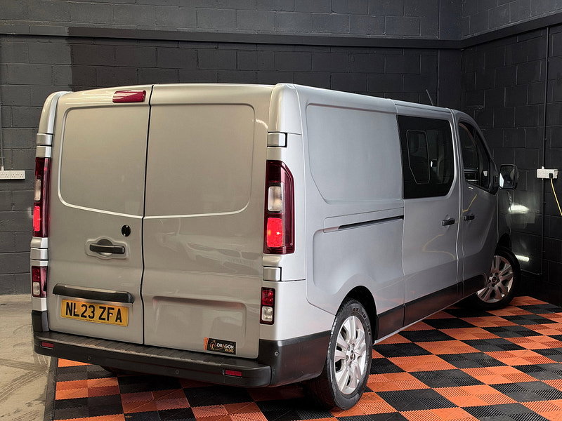 Renault Trafic 2.0 dCi Blue LL30 Sport Crew Van Double Cab 6dr Diesel Manual L2 H1 Euro 6 (s/s) (150 ps)