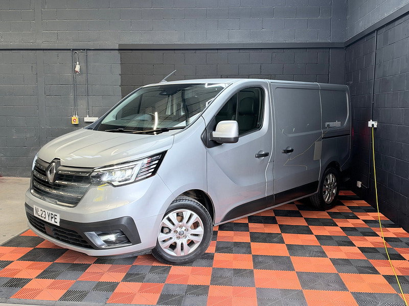 Renault Trafic 2.0 dCi Blue SL28 Sport Panel Van 5dr Diesel Manual L1 H1 Euro 6 (s/s) (130 ps)