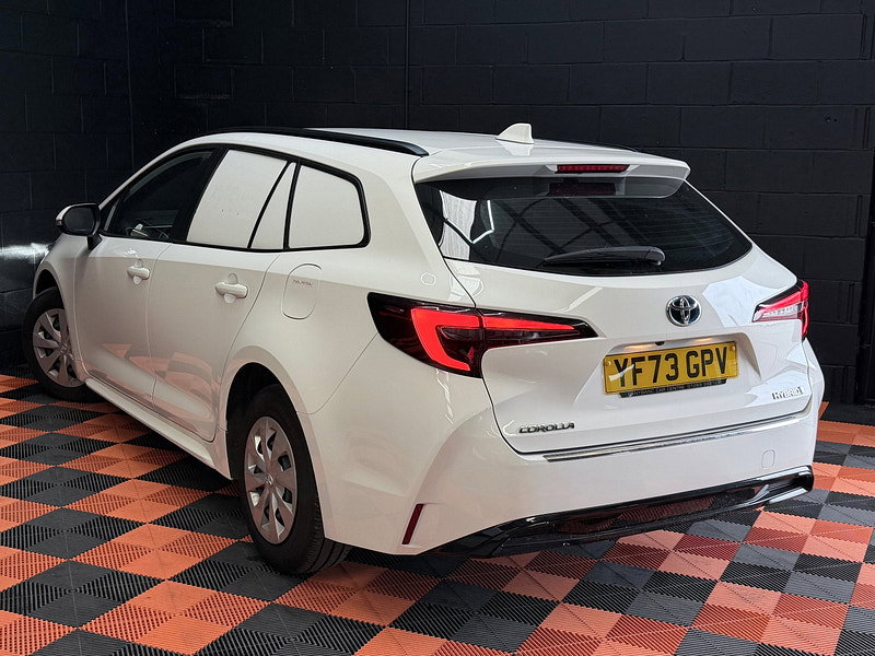 Toyota Corolla 1.8 VVT-h Car Derived Van 5dr Petrol Hybrid CVT Euro 6 (s/s) (140 ps)