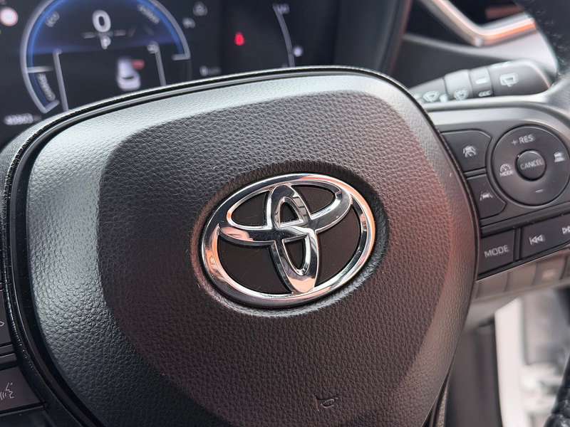 Toyota Corolla 1.8 VVT-h Car Derived Van 5dr Petrol Hybrid CVT Euro 6 (s/s) (140 ps)