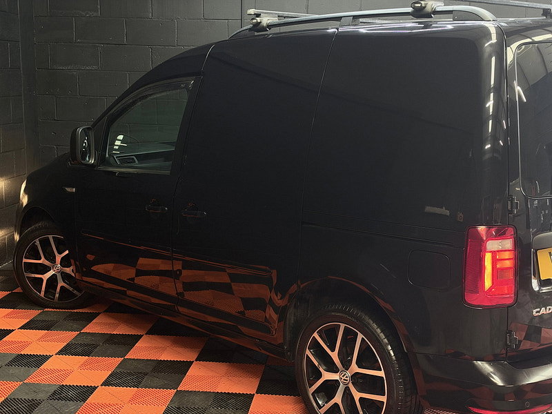 Volkswagen Caddy 2.0 TDI C20 BlueMotion Tech Black Edition Panel Van 5dr Diesel Manual SWB Euro 6 (s/s) (102 ps)