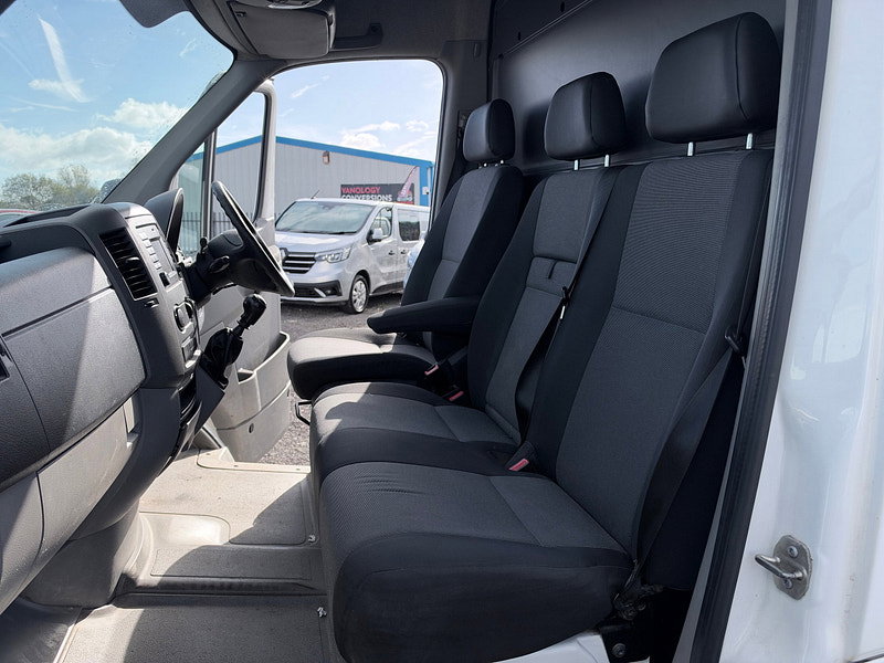 Volkswagen Crafter 2.0 TDI BlueMotion Tech CR35 Panel Van 5dr Diesel Manual L2 H3 (210 g/km, 108 bhp)