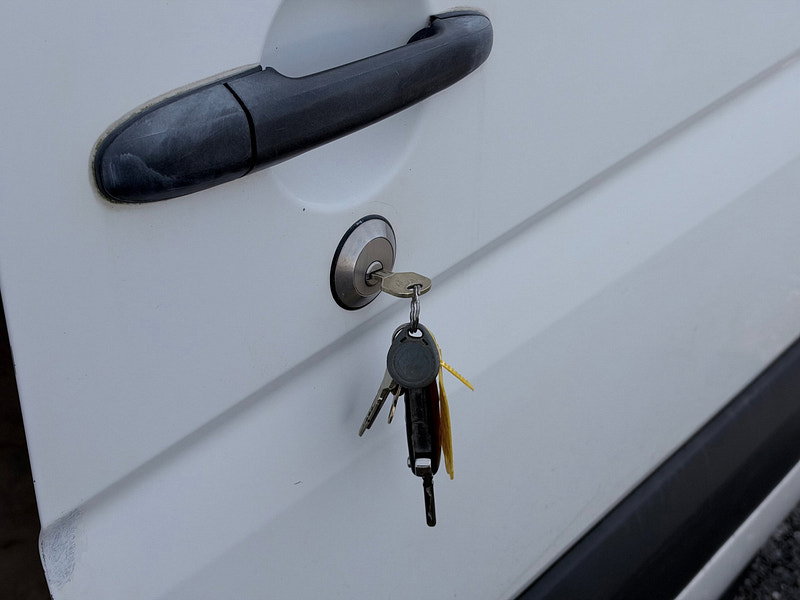 Volkswagen Crafter 2.0 TDI BlueMotion Tech CR35 Panel Van 5dr Diesel Manual L2 H3 (210 g/km, 108 bhp)
