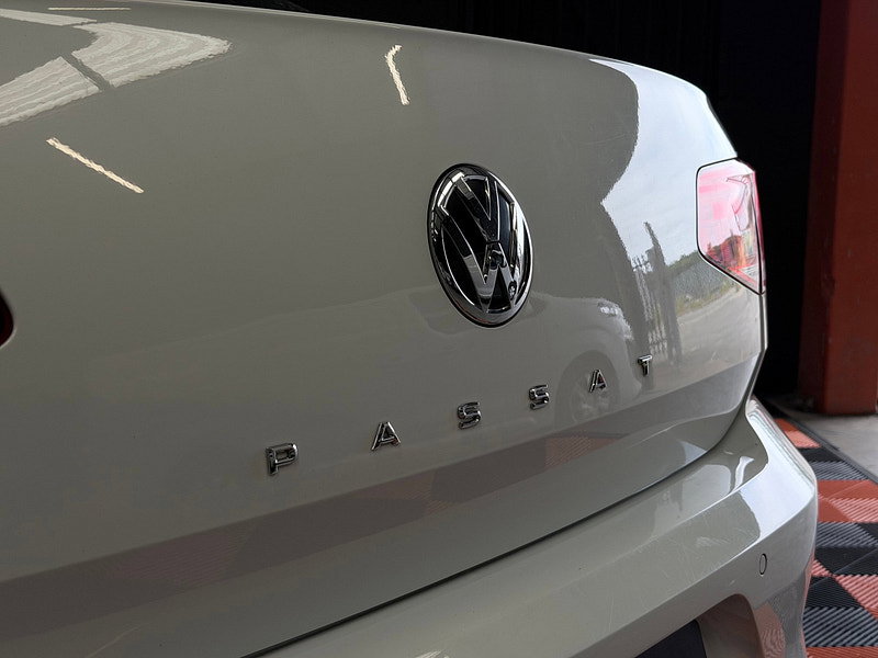 Volkswagen Passat 2.0 TDI EVO SEL Saloon 4dr Diesel Manual Euro 6 (s/s) (150 ps)