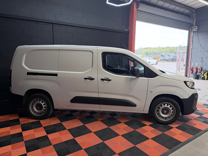 Vauxhall Combo 1.5 Turbo D 2300 Prime XL Panel Van 6dr Diesel Manual LWB Euro 6 (s/s) (100 ps)