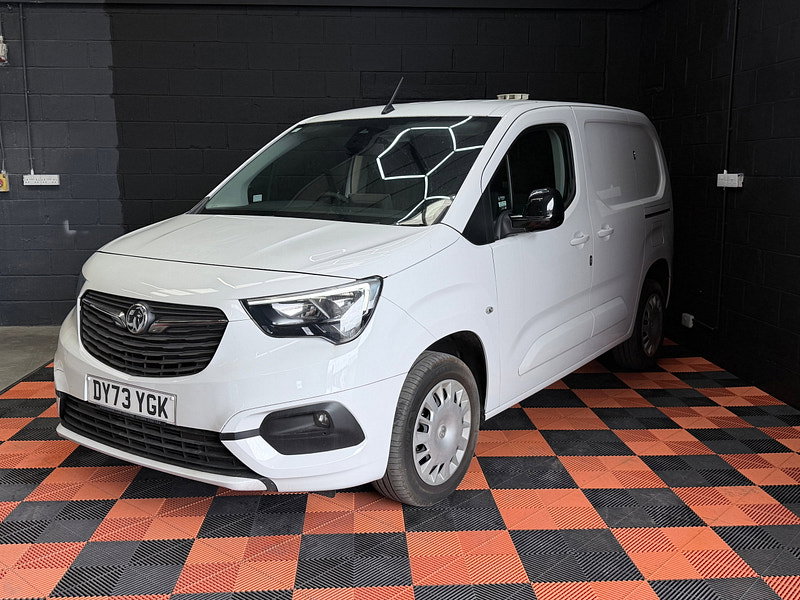 Vauxhall Combo 1.5 Turbo D 2300 Pro Panel Van 5dr Diesel Manual L1 H1 Euro 6 (s/s) (100 ps)