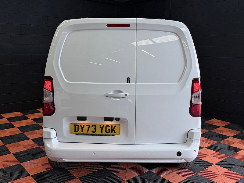 Vauxhall Combo 1.5 Turbo D 2300 Pro Panel Van 5dr Diesel Manual L1 H1 Euro 6 (s/s) (100 ps)