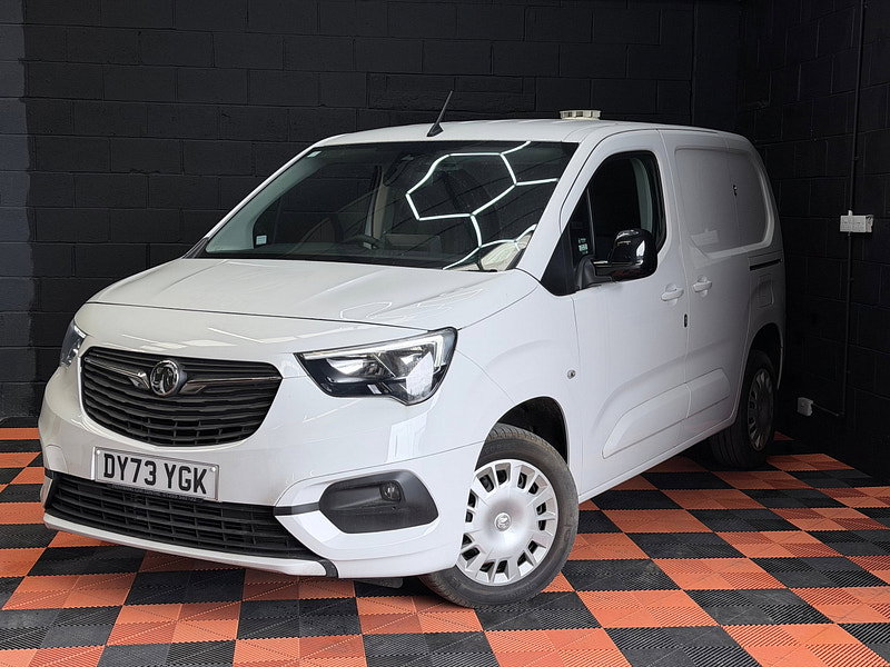 Vauxhall Combo 1.5 Turbo D 2300 Pro Panel Van 5dr Diesel Manual L1 H1 Euro 6 (s/s) (100 ps)
