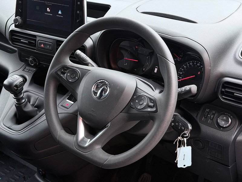 Vauxhall Combo 1.5 Turbo D 2300 Pro Panel Van 5dr Diesel Manual L1 H1 Euro 6 (s/s) (100 ps)