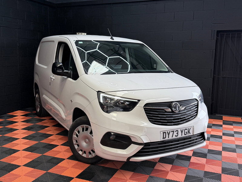 Vauxhall Combo 1.5 Turbo D 2300 Pro Panel Van 5dr Diesel Manual L1 H1 Euro 6 (s/s) (100 ps)