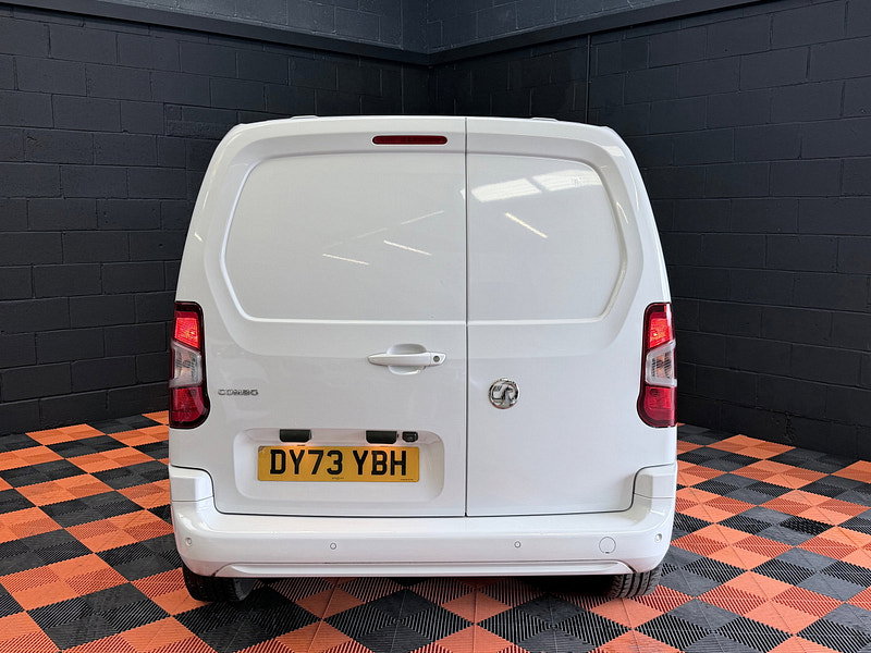 Vauxhall Combo 1.5 Turbo D 2300 Pro Panel Van 5dr Diesel Manual L1 H1 Euro 6 (s/s) (100 ps)