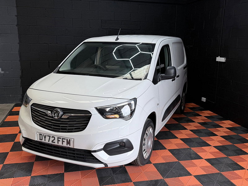 Vauxhall Combo 1.5 Turbo D 2300 Sportive Panel Van 5dr Diesel Manual L1 H1 Euro 6 (100 ps)