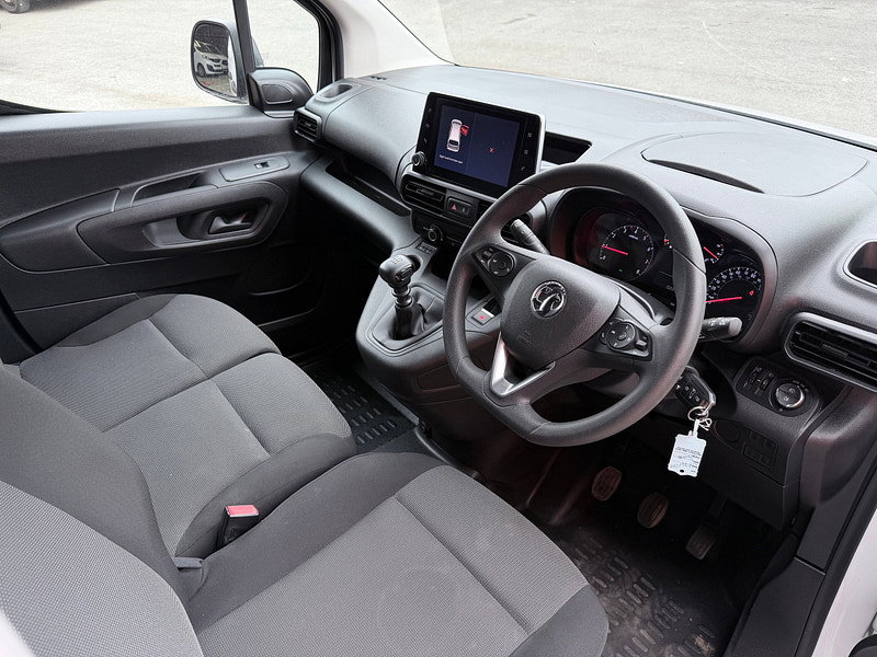 Vauxhall Combo 1.5 Turbo D 2300 Sportive Panel Van 5dr Diesel Manual L1 H1 Euro 6 (100 ps)
