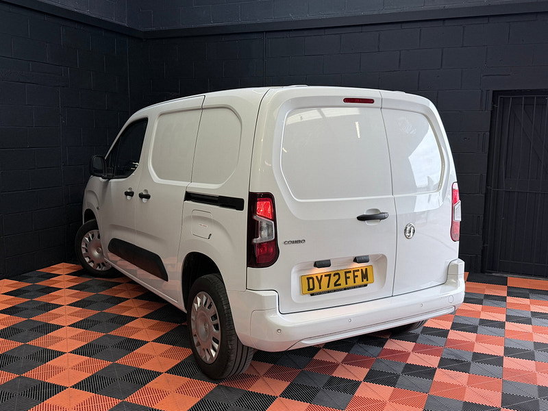 Vauxhall Combo 1.5 Turbo D 2300 Sportive Panel Van 5dr Diesel Manual L1 H1 Euro 6 (100 ps)