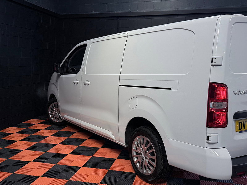 Vauxhall Vivaro 1.5 Turbo D 2900 Pro Panel Van 6dr Diesel Manual L2 H1 Euro 6 (s/s) (100 ps)