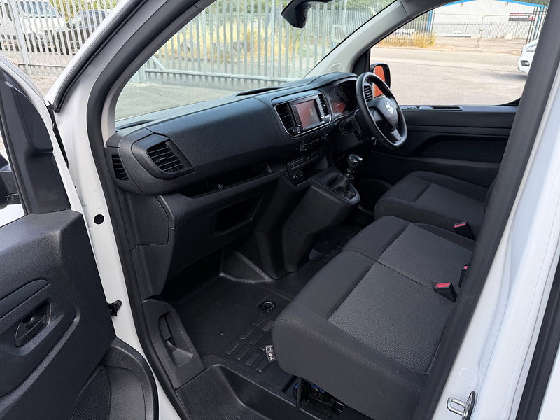 Vauxhall Vivaro 1.5 Turbo D 2900 Pro Panel Van 6dr Diesel Manual L2 H1 Euro 6 (s/s) (100 ps)