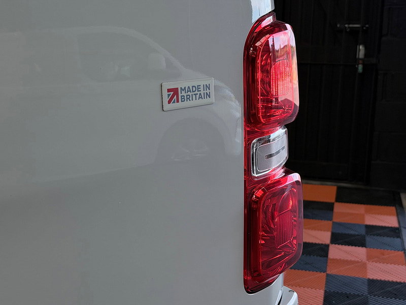 Vauxhall Vivaro 1.5 Turbo D 2900 Pro Panel Van 6dr Diesel Manual L2 H1 Euro 6 (s/s) (100 ps)