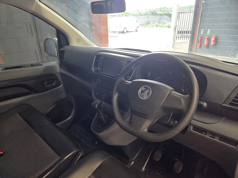 Vauxhall Vivaro 1.5 Turbo D 2900 Sportive Panel Van 5dr Diesel Manual L2 H1 Euro 6 (s/s) (100 ps)