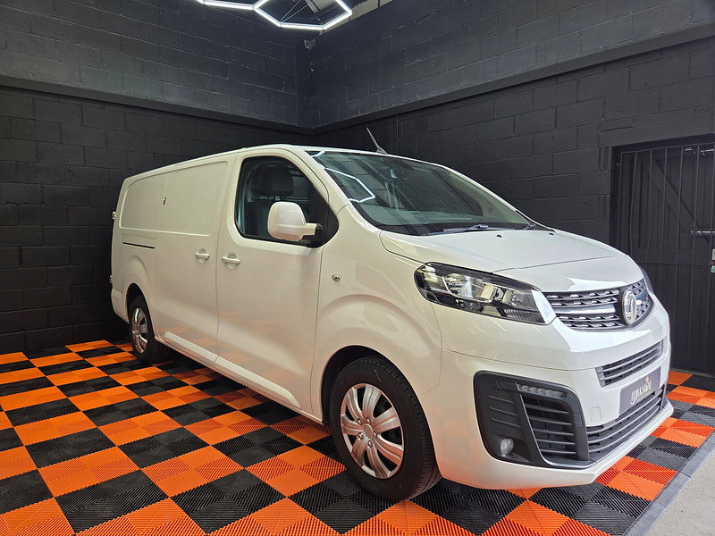 Vauxhall Vivaro 1.5 Turbo D 2900 Sportive Panel Van 5dr Diesel Manual L2 H1 Euro 6 (s/s) (100 ps)