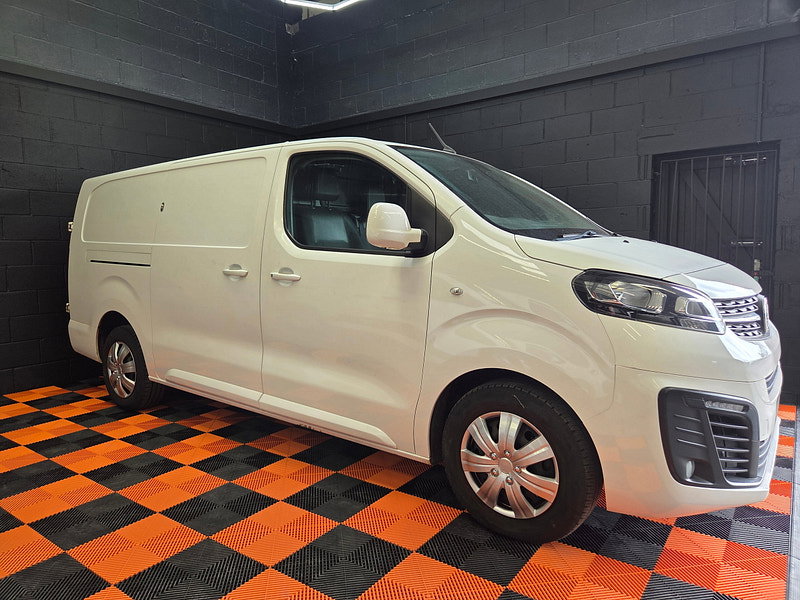 Vauxhall Vivaro 1.5 Turbo D 2900 Sportive Panel Van 5dr Diesel Manual L2 H1 Euro 6 (s/s) (100 ps)
