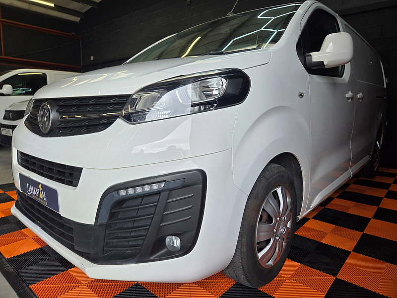 Vauxhall Vivaro 1.5 Turbo D 2900 Sportive Panel Van 5dr Diesel Manual L2 H1 Euro 6 (s/s) (100 ps)