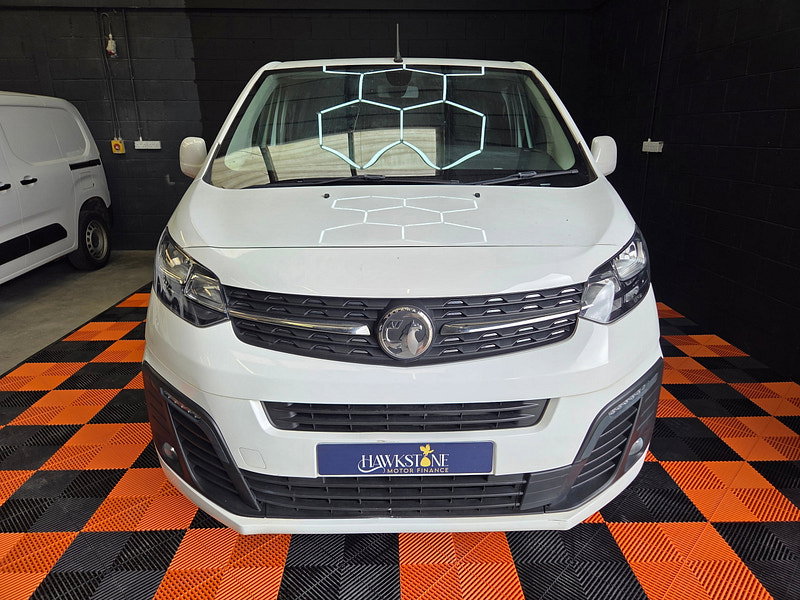 Vauxhall Vivaro 1.5 Turbo D 2900 Sportive Panel Van 5dr Diesel Manual L2 H1 Euro 6 (s/s) (100 ps)