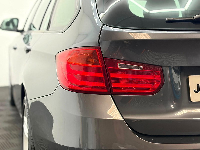 BMW 3 Series 2.0 316d Sport Touring Euro 5 (s/s) 5dr