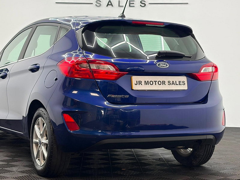Ford Fiesta 1.0T EcoBoost Zetec Euro 6 (s/s) 5dr