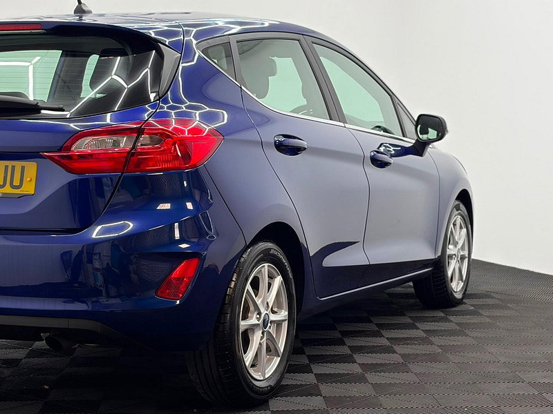 Ford Fiesta 1.0T EcoBoost Zetec Euro 6 (s/s) 5dr