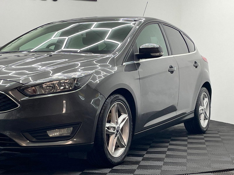 Ford Focus 1.6 TDCi Zetec Euro 5 (s/s) 5dr